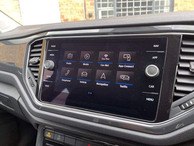 VOLKSWAGEN T-ROC