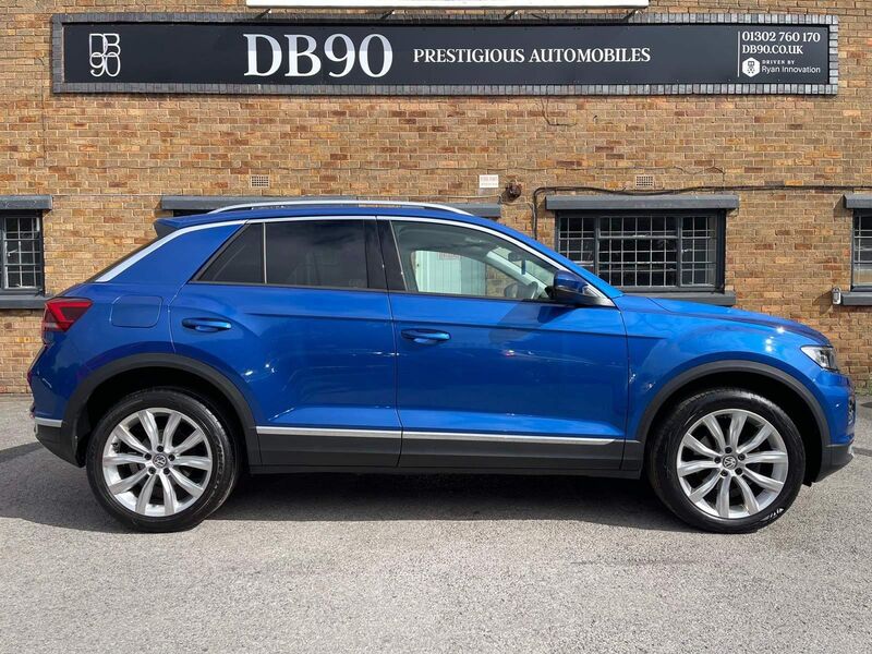 VOLKSWAGEN T-ROC