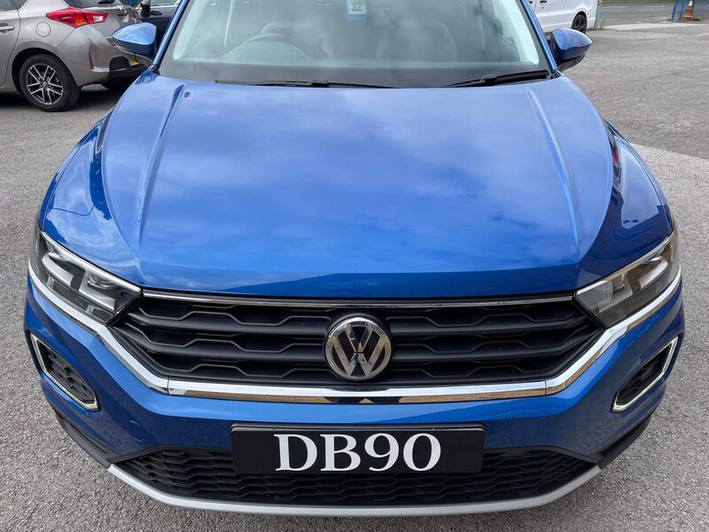VOLKSWAGEN T-ROC