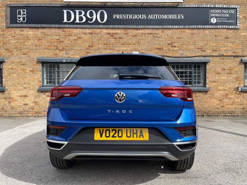 VOLKSWAGEN T-ROC