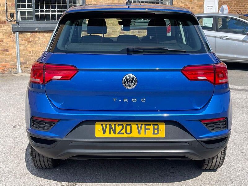 VOLKSWAGEN T-ROC
