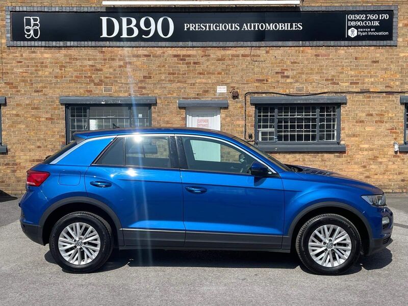 VOLKSWAGEN T-ROC