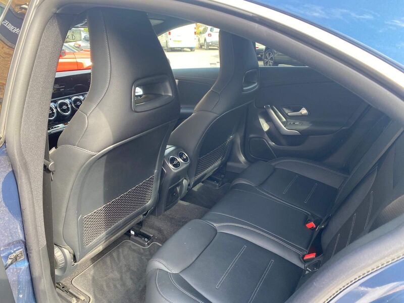MERCEDES-BENZ CLA
