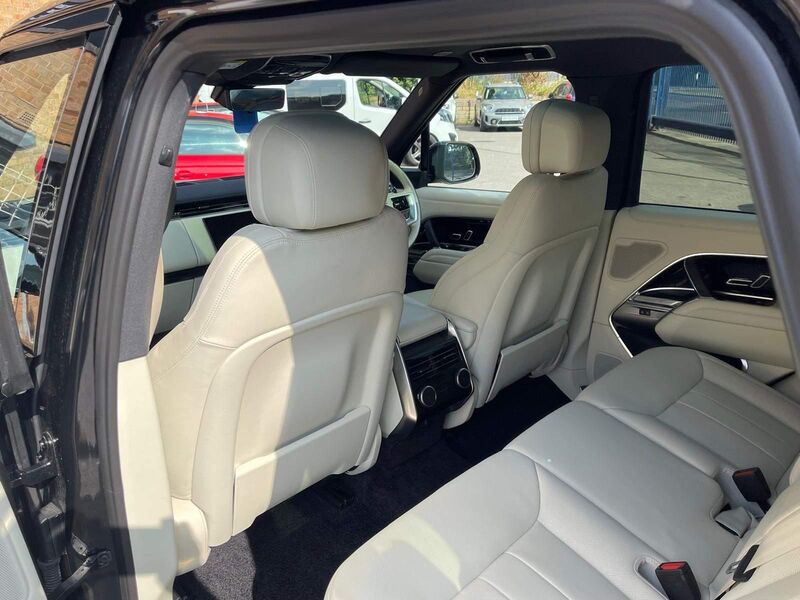 LAND ROVER RANGE ROVER