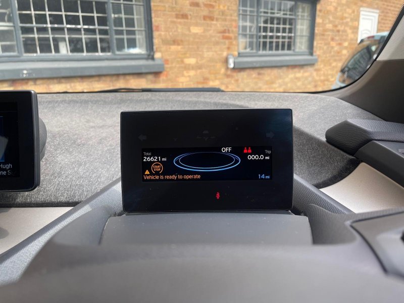 BMW I3