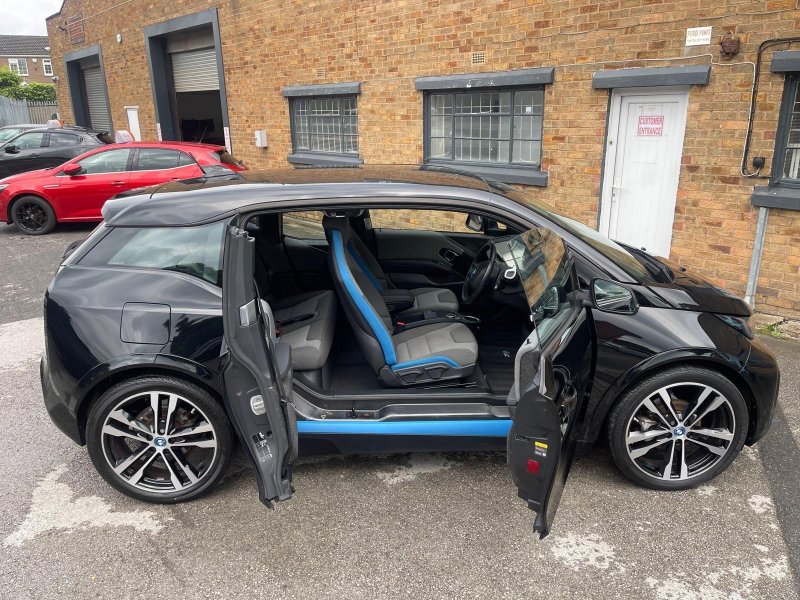 BMW I3