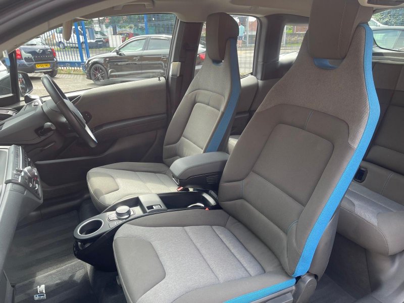 BMW I3