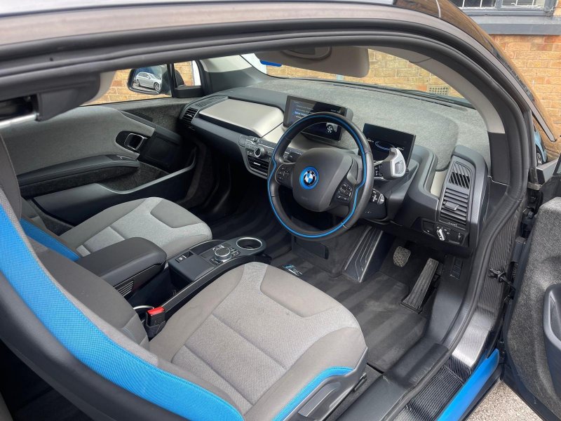 BMW I3