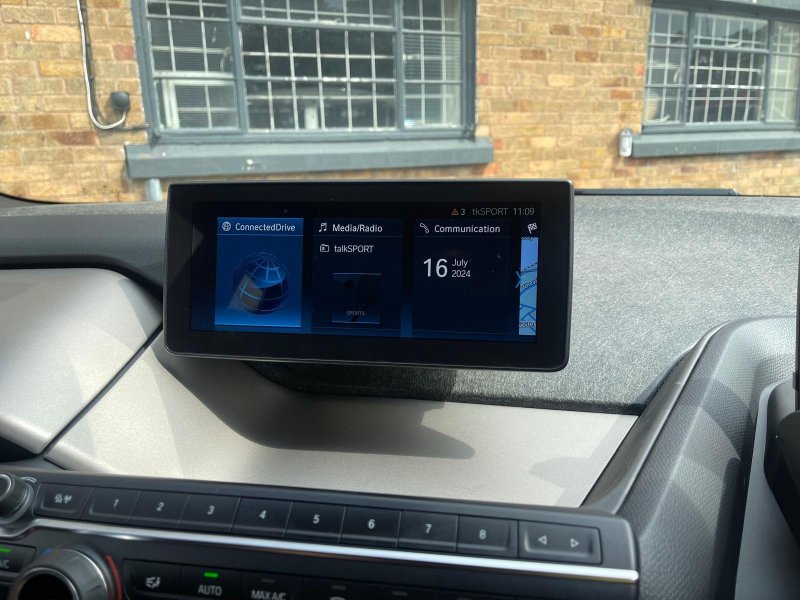 BMW I3