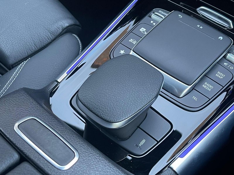 MERCEDES-BENZ GLB CLASS