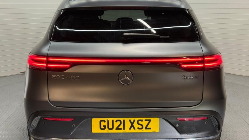 MERCEDES-BENZ EQC