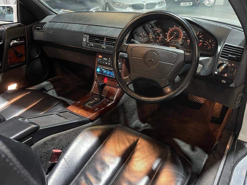 MERCEDES-BENZ SL