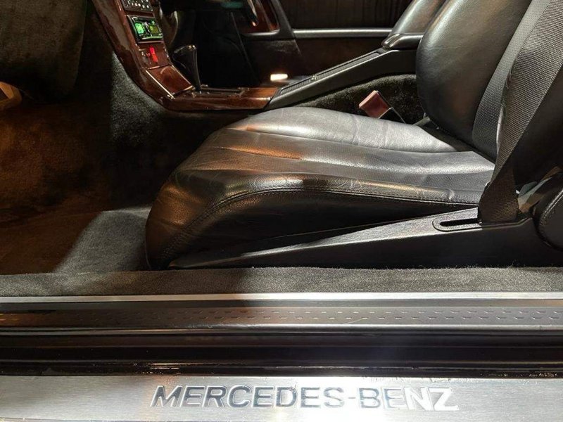 MERCEDES-BENZ SL